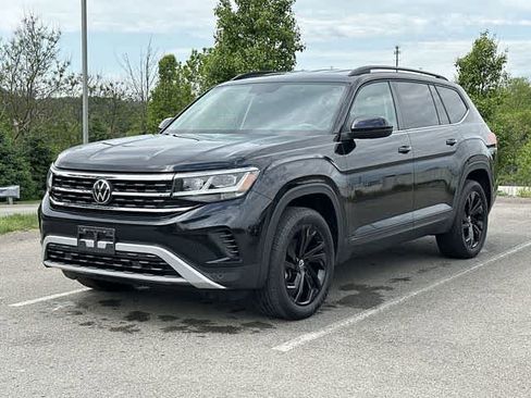 Used 2023 Volkswagen Atlas SE w/ Black Wheel Package AWD/4WD image 1