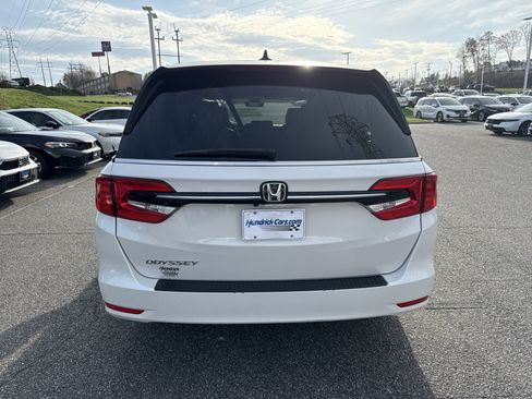 Certified 2023 Honda Odyssey EX-L image 9