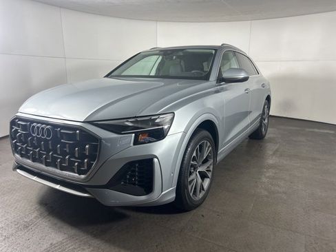 Certified 2025 Audi Q8 Premium Plus w/ Premium Plus Package image 3