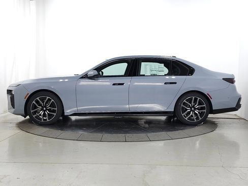 New 2026 BMW 760i xDrive w/ Executive Package AWD/4WD image 5