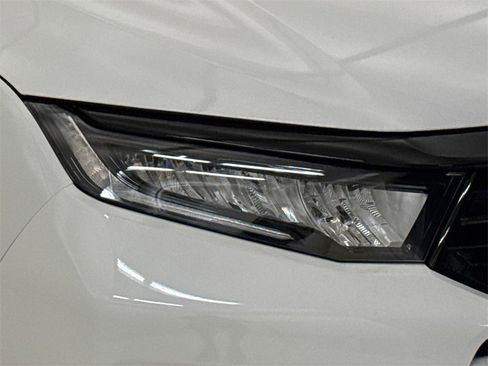 New 2026 Honda Odyssey Touring image 5