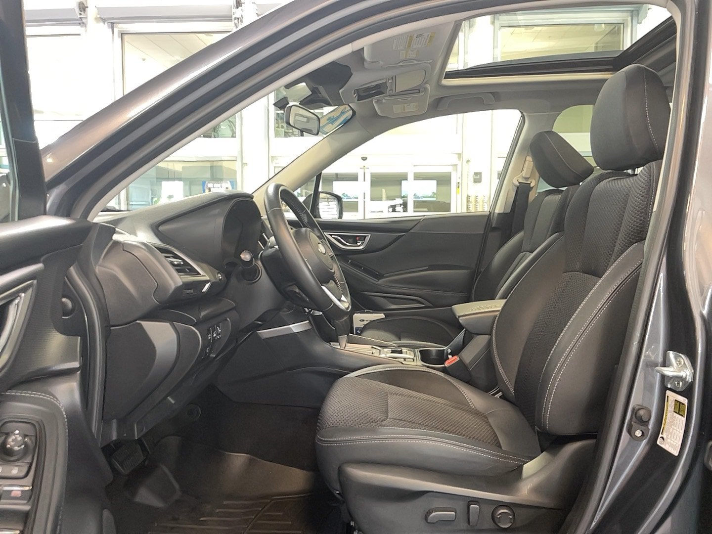 Used 2023 Subaru Forester Premium AWD/4WD image 10