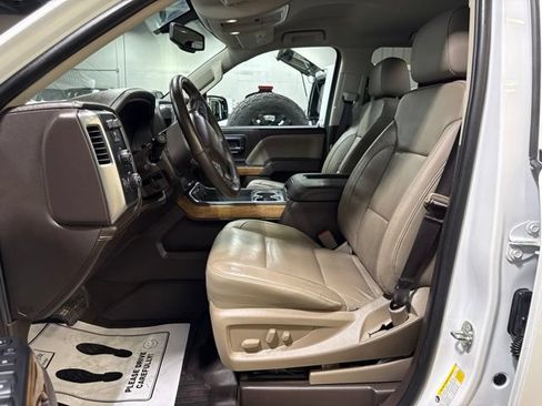 Used 2018 Chevrolet Silverado 1500 LTZ w/ Sport Package AWD/4WD image 5
