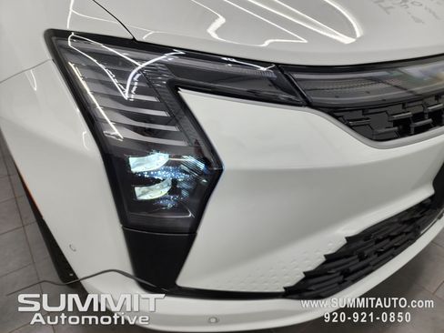 New 2027 Chrysler Pacifica Select AWD/4WD image 22