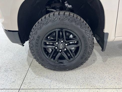 Used 2026 Chevrolet Silverado 1500 Custom Trail Boss AWD/4WD image 27