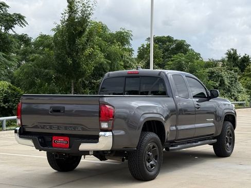 Used 2023 Toyota Tacoma SR5 RWD image 4