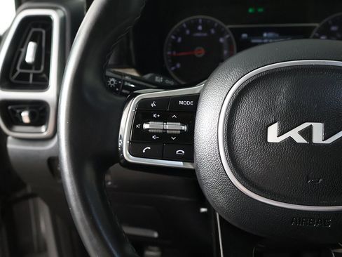 Used 2023 Kia Sorento S w/ Panoramic Sunroof Package image 39