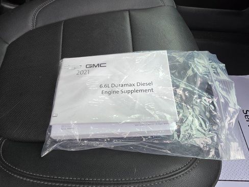 Used 2021 Chevrolet Silverado 2500 LTZ w/ LTZ Plus Package image 17