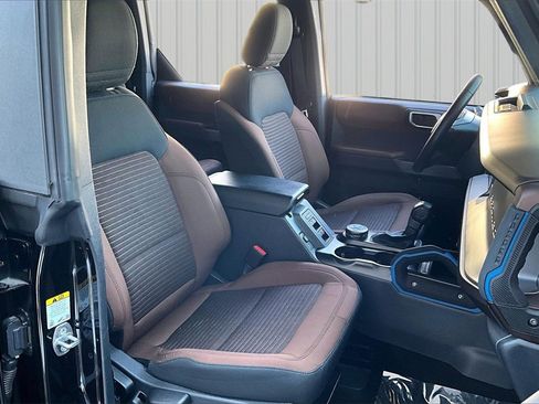 Used 2021 Ford Bronco Outer Banks image 28