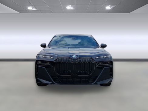 New 2026 BMW i7 eDrive50 w/ M Sport Package image 5
