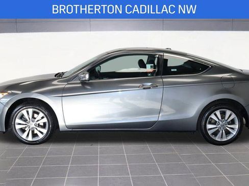 Used 2011 Honda Accord EX-L image 2