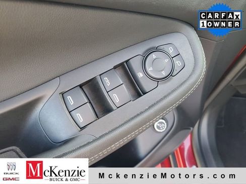 Used 2020 Buick Encore GX Select w/ Sport Touring Package FWD image 9
