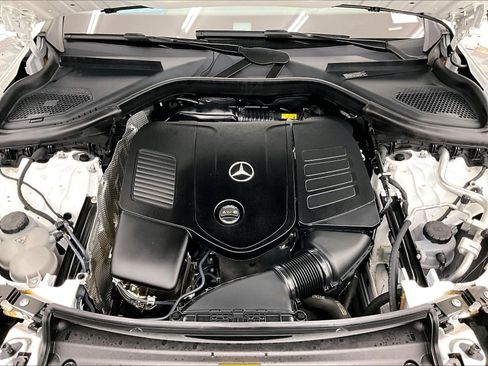 Certified 2023 Mercedes-Benz GLC 300 image 9