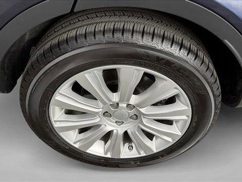 Used 2018 Land Rover Range Rover Evoque HSE image 9