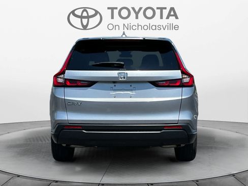 Used 2025 Honda CR-V EX image 4