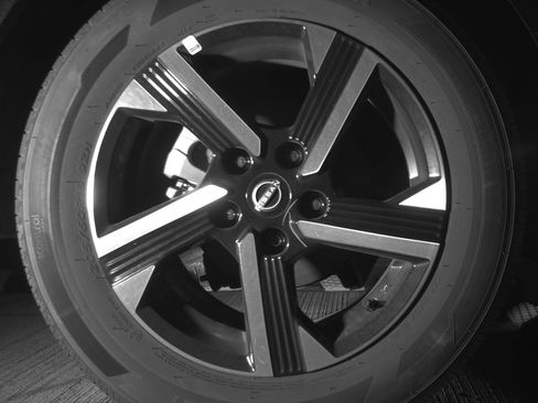 Used 2025 Nissan Sentra SV image 15