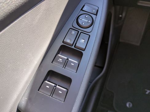 Used 2021 Hyundai Tucson Limited image 23