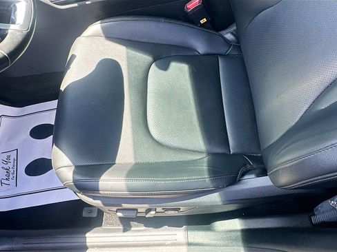 Used 2024 Kia Sportage EX image 19