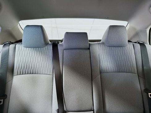 Used 2025 Toyota Camry LE image 28