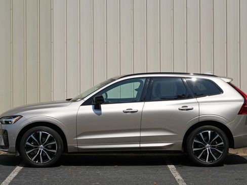Used 2023 Volvo XC60 B5 Plus AWD/4WD image 50