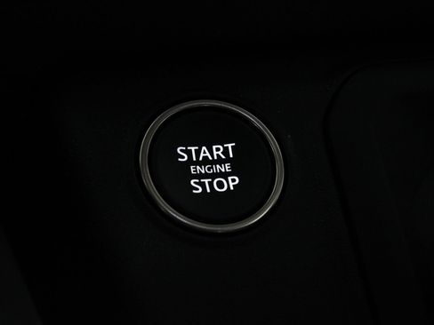 Used 2025 Land Rover Defender 110 S AWD/4WD image 30
