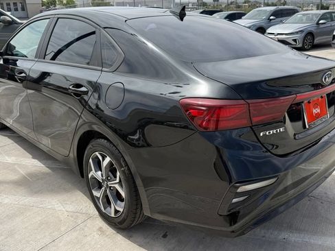 Used 2021 Kia Forte LXS FWD image 7