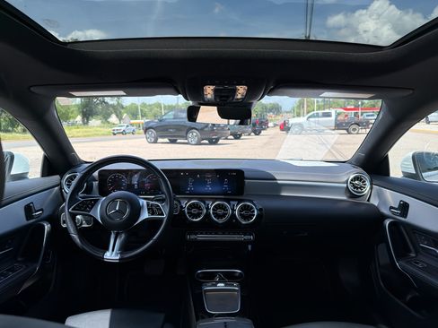 Used 2025 Mercedes-Benz CLA 250 image 17
