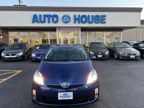 Used 2010 Toyota Prius Five image 2