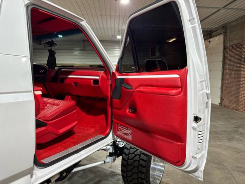 Used 1994 Ford Bronco XLT image 79