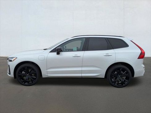 New 2026 Volvo XC60 T8 Ultra w/ Climate Package PRO AWD/4WD image 3