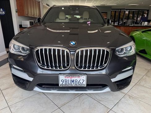 Used 2019 BMW X3 sDrive30i w/ Convenience Package RWD image 3