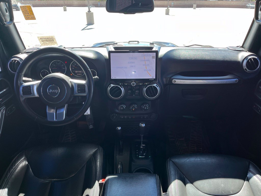 Used 2016 Jeep Wrangler Unlimited Rubicon AWD/4WD image 11