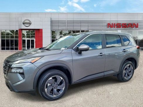 Certified 2025 Nissan Rogue SV FWD image 9