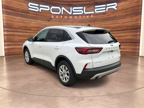 Certified 2024 Ford Escape Active AWD/4WD image 3