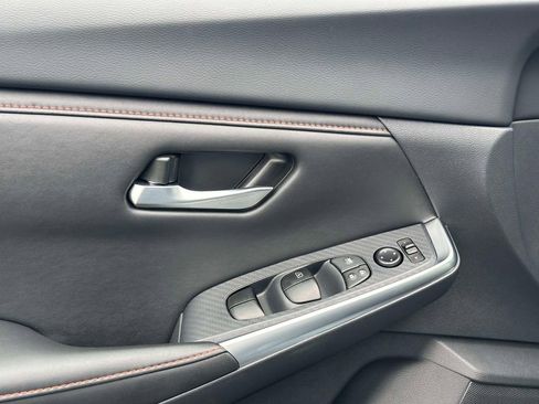 Certified 2025 Nissan Sentra SR w/ SR Premium Package image 14