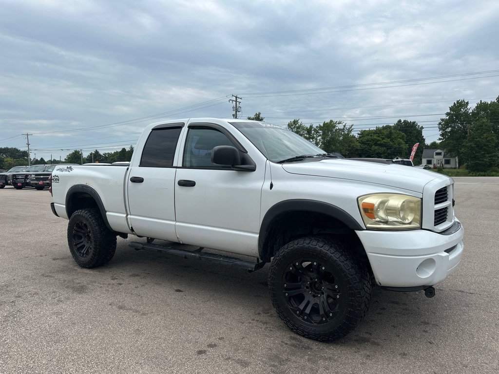 Used 2007 Dodge Ram 1500 Truck SLT AWD/4WD image 4