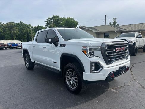 Used 2021 GMC Sierra 1500 AT4 w/ AT4 Premium Package AWD/4WD image 3
