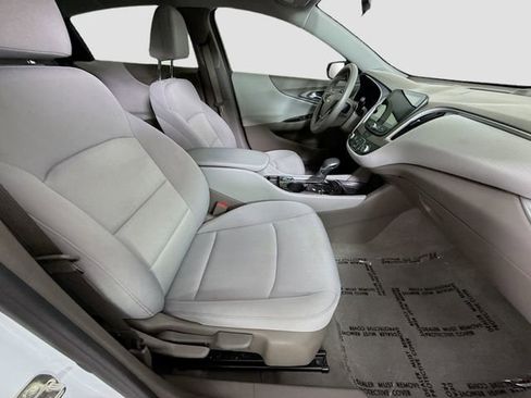 Used 2023 Chevrolet Malibu LS FWD image 25