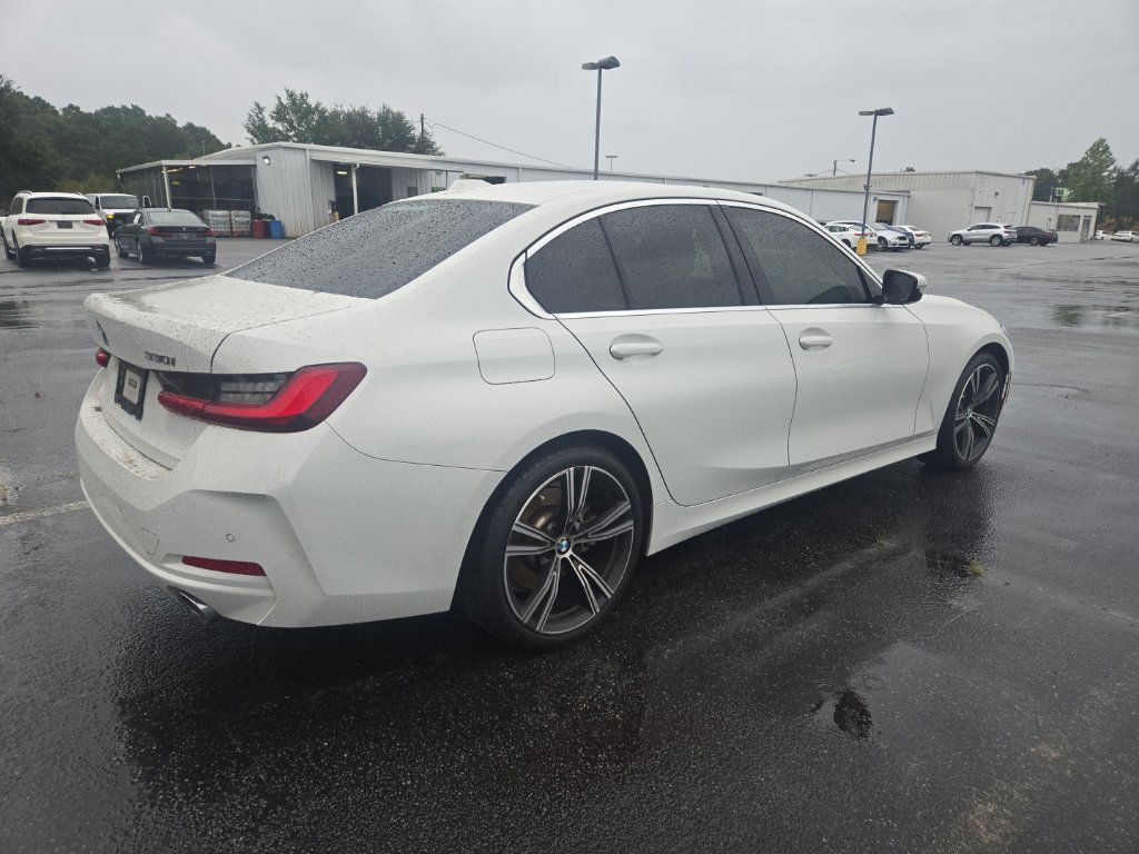 Certified 2023 BMW 330i Sedan w/ Driving Assistance Package RWD image 5