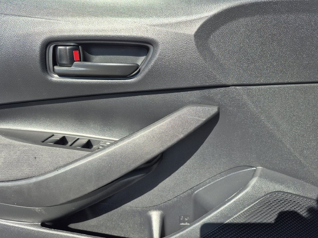 Used 2024 Toyota Corolla LE FWD image 7