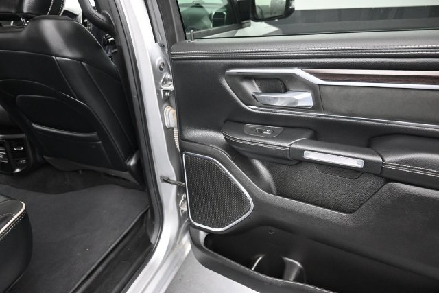 Used 2025 RAM 1500 Laramie AWD/4WD image 23