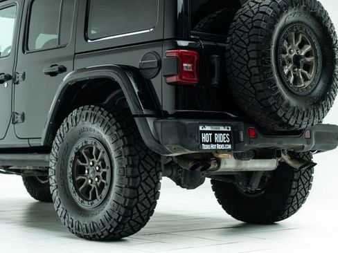 Used 2022 Jeep Wrangler Unlimited Rubicon w/ Trailer Tow Package AWD/4WD image 21