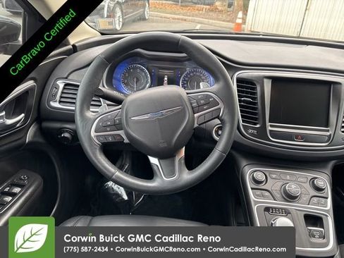 Used 2017 Chrysler 200 Limited Platinum w/ Comfort & Convenience Group image 30