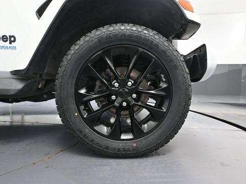 Used 2021 Jeep Wrangler Unlimited Sahara image 18