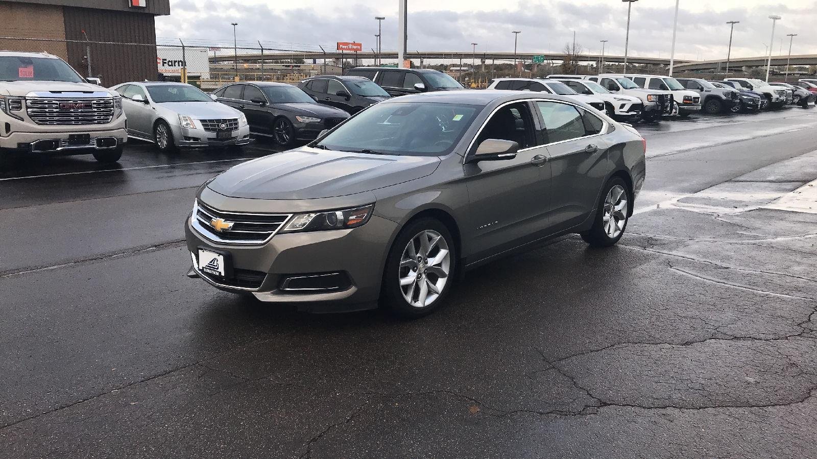 Used 2017 Chevrolet Impala LT w/ Leather Package FWD image 10