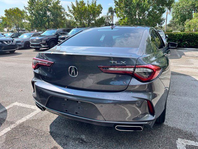 Used 2023 Acura TLX w/ Technology Package FWD image 4