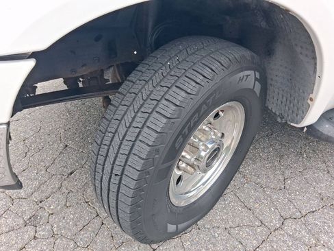Used 2005 Ford Excursion XLT AWD/4WD image 47