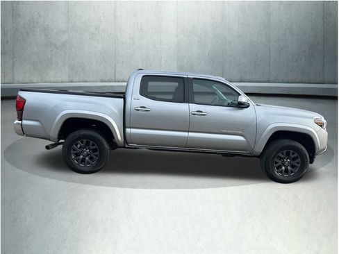 Used 2023 Toyota Tacoma SR5 image 7