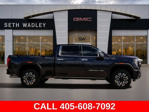 Used 2026 GMC Sierra 2500 Denali Ultimate AWD/4WD image 8