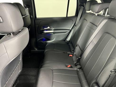 New 2025 Mercedes-Benz GLB 250 image 33